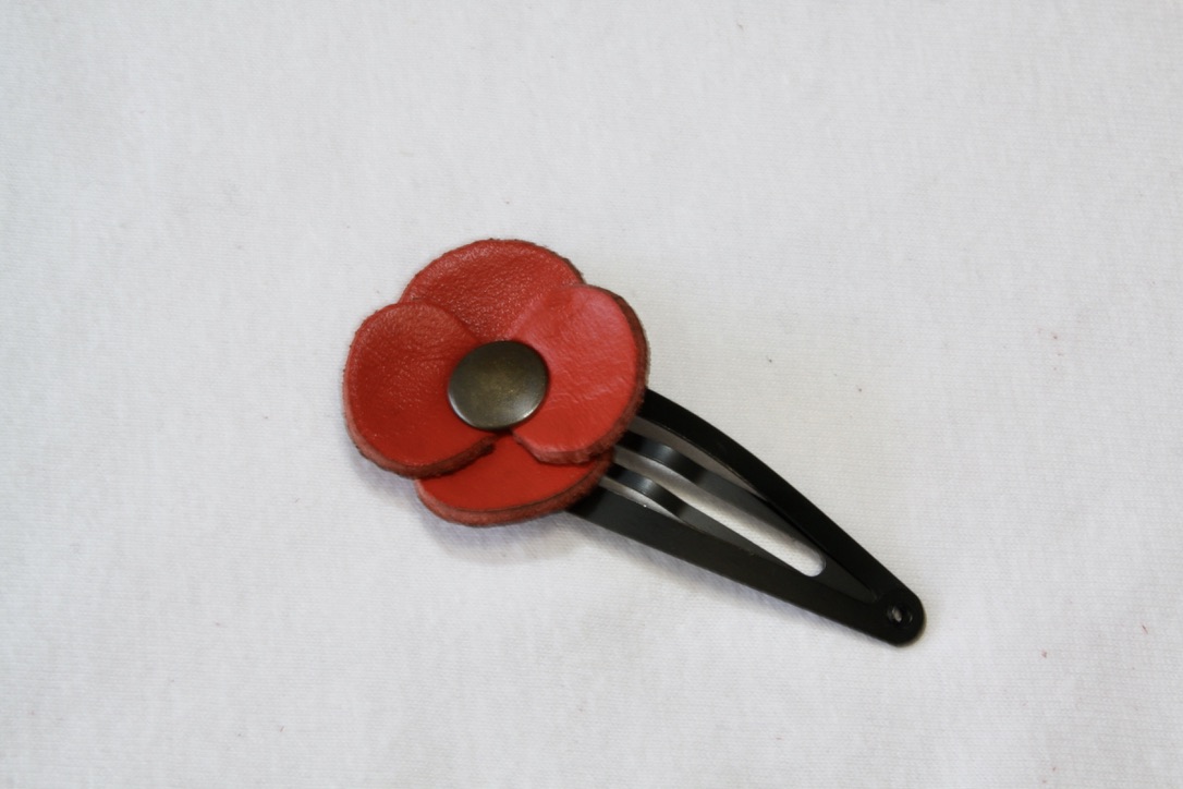 Poppy Hair Clip, Small Model